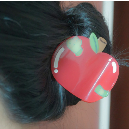 Apple Wormie | Clawclip