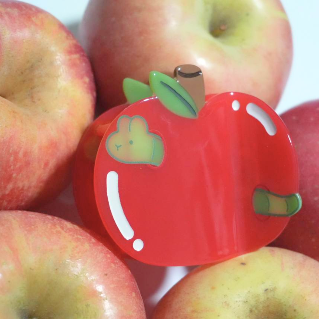 Apple Wormie | Clawclip
